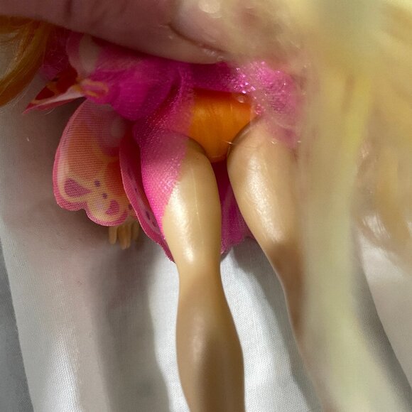 Magic Mixies Pixlings Flitta The Butterfly Fashion Doll Articulated Arm No Shoes - Picture 6 of 16